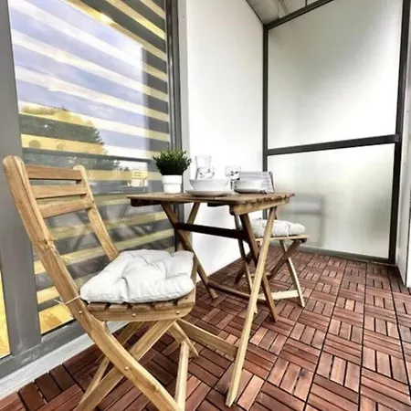 Apartment Brand New Ozo Life 2 *