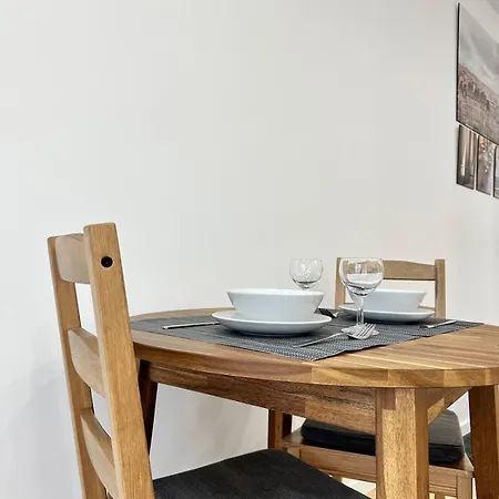 Brand New Ozo Life 2 Apartment *